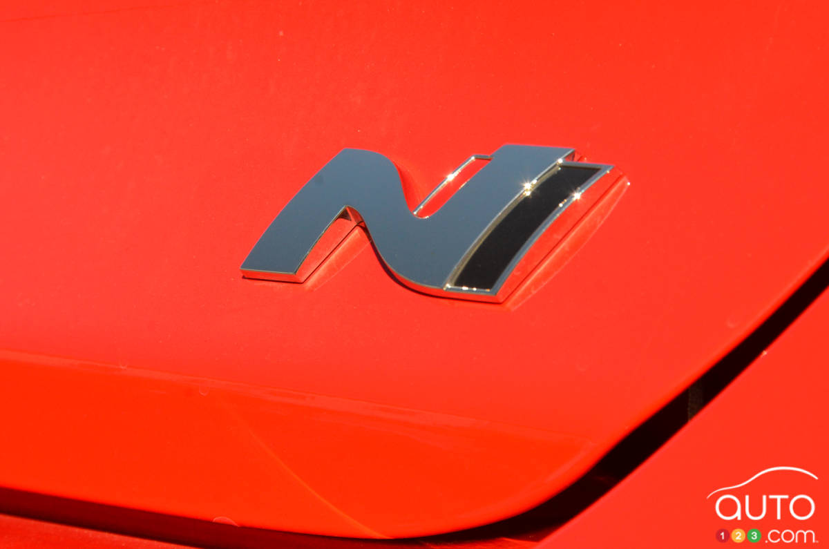 Hyundai Veloster N 2020, écusson N